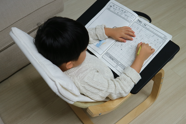 A Convenient Mobile Desk For Children