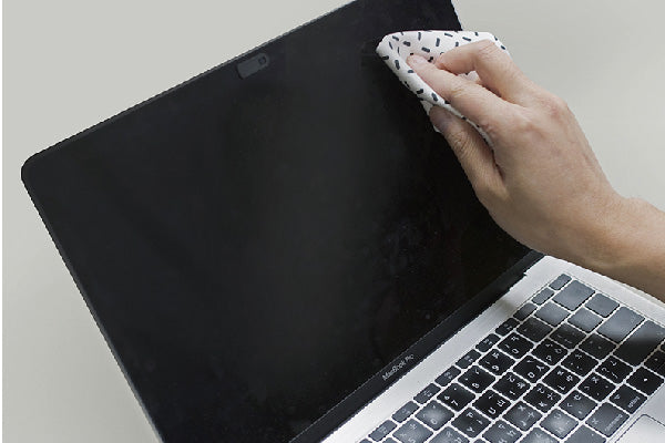 Get rid of the oily screen