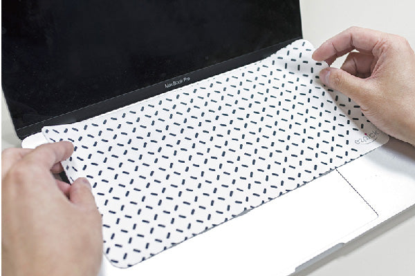 Protects keyboard and screen