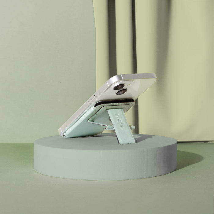 Hercules+ | MagSafe Compatible Flip Wallet Stand