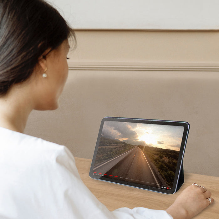 Magnetic Folio Case with Stand