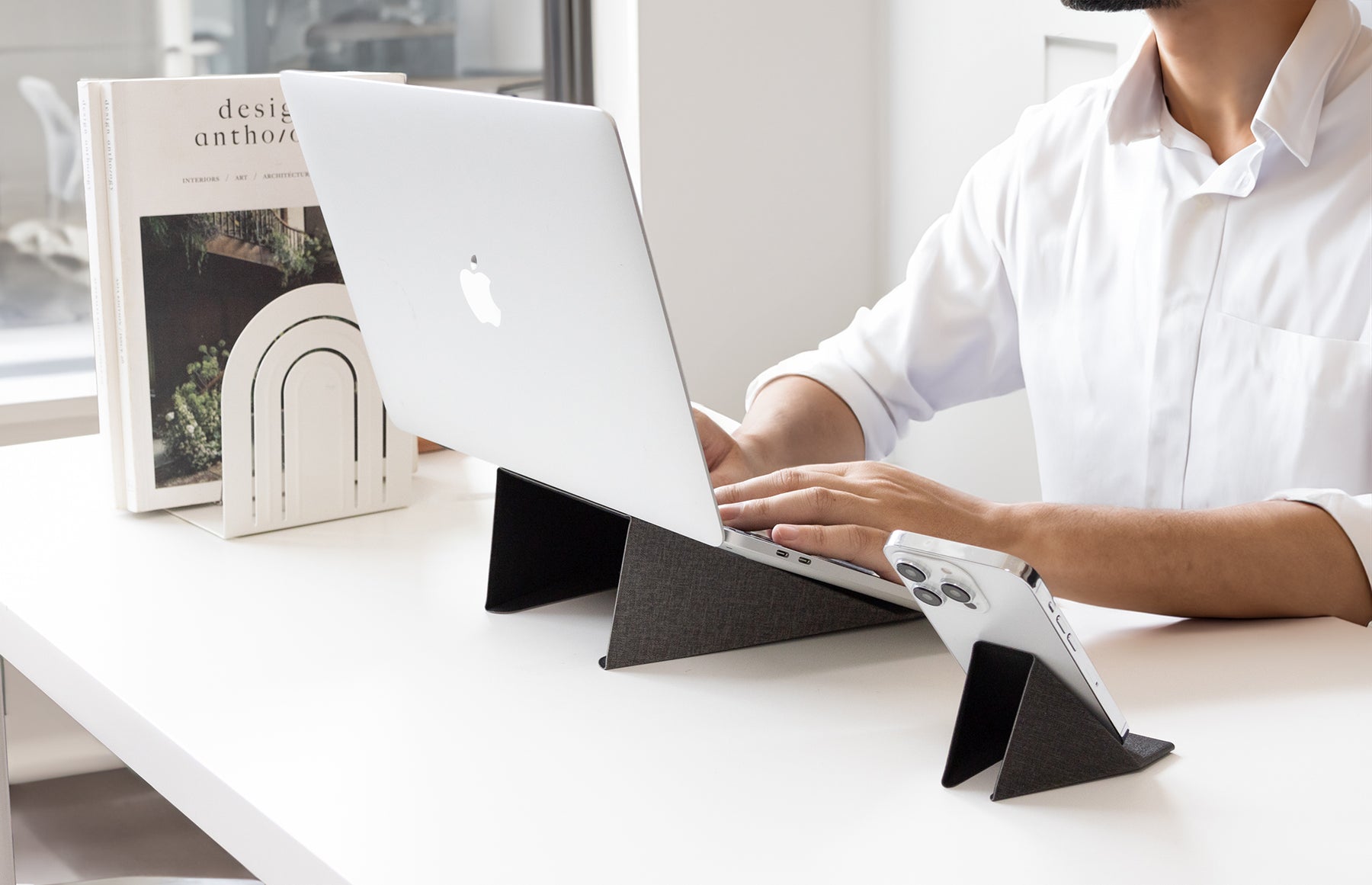 With or Without a Laptop Stand?